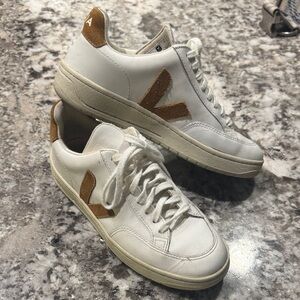 Veja Women's White and Tan Sneakers